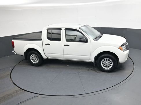 Used 2017 Nissan Frontier SV w/ SV Value Truck Package image 25