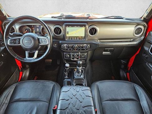 Used 2018 Jeep Wrangler Unlimited Sahara image 18