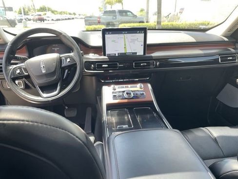 Used 2021 Lincoln Aviator Reserve w/ Equipment Group 202A image 20