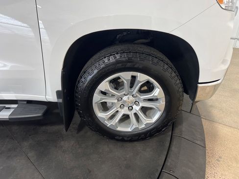 Certified 2024 Chevrolet Silverado 1500 LTZ AWD/4WD image 37