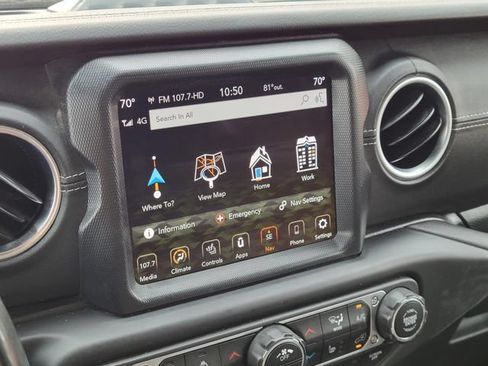 Used 2023 Jeep Wrangler Unlimited Sahara w/ Cold Weather Group AWD/4WD image 6
