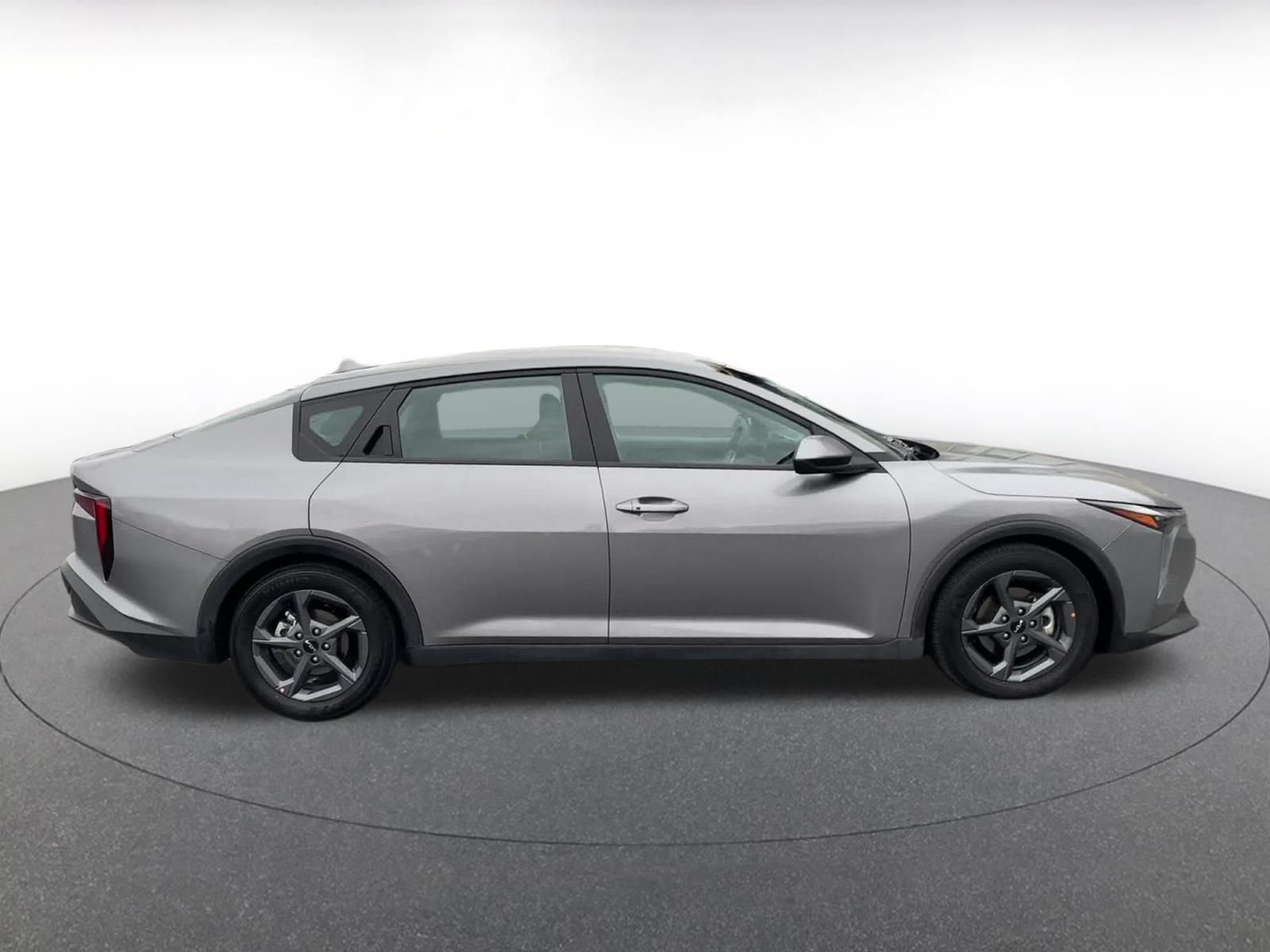 Used 2025 Kia K4 FWD image 15