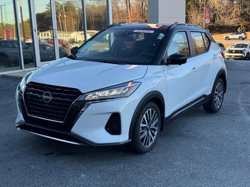 Certified 2024 Nissan Kicks SR image 7