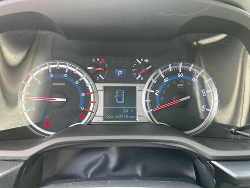 Used 2019 Toyota 4Runner SR5 AWD/4WD image 16