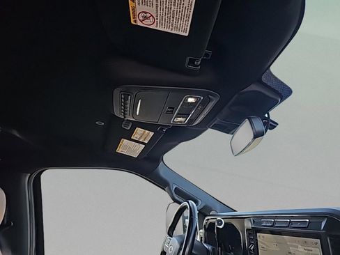 Used 2024 Ford F450 Lariat w/ Chrome Package image 39