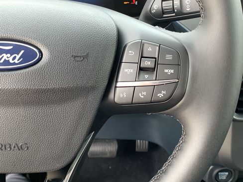 New 2025 Ford Maverick XLT w/ XLT Luxury Package image 32