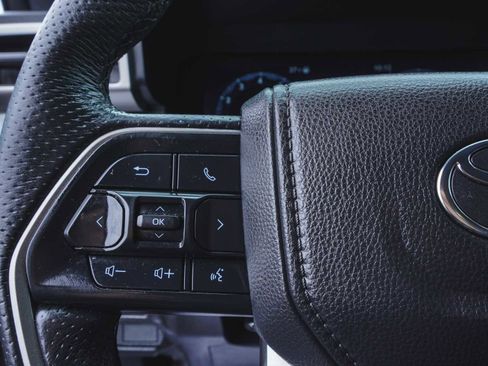 Used 2024 Toyota Tacoma TRD Off-Road image 26