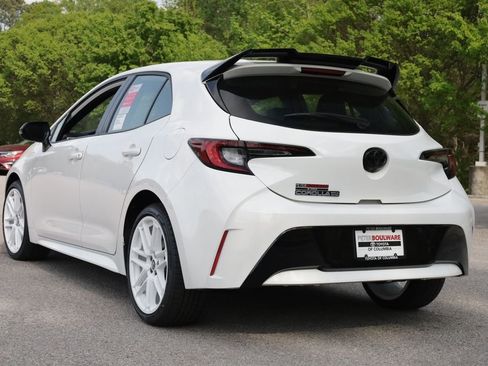 New 2026 Toyota Corolla SE FWD image 3