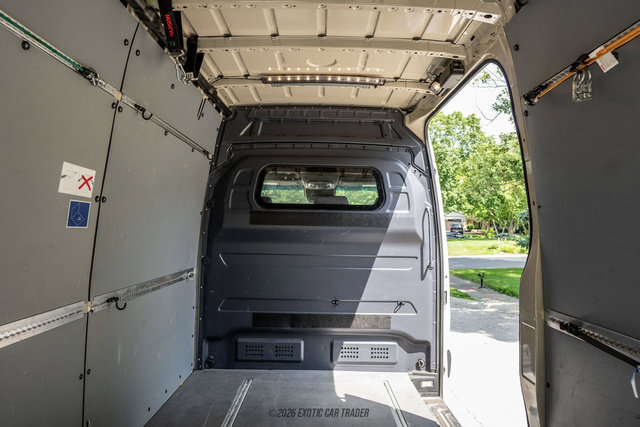 Used 2023 Mercedes-Benz Sprinter 2500 image 99