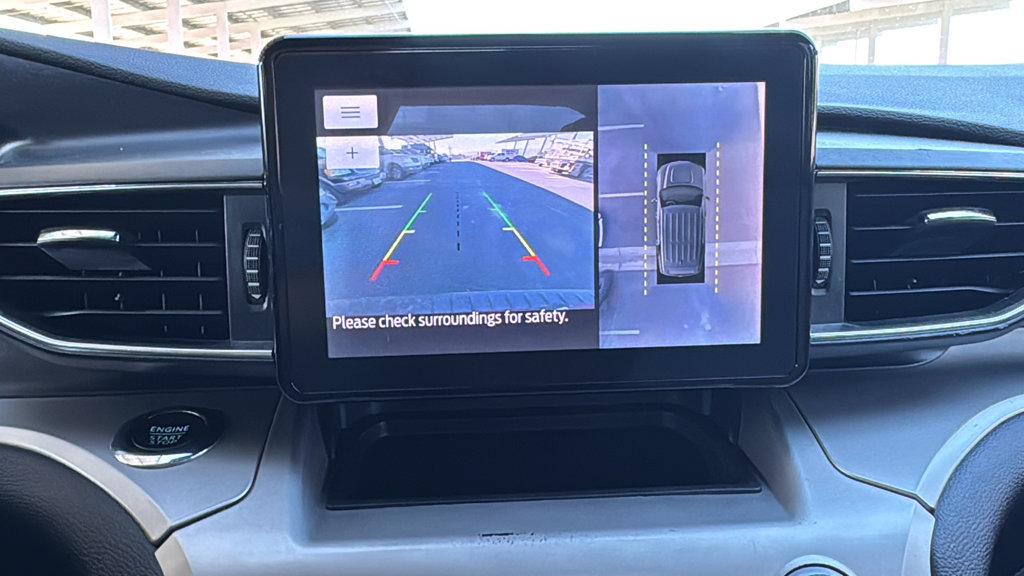 Certified 2022 Ford Explorer XLT w/ Equipment Group 202A RWD image 16