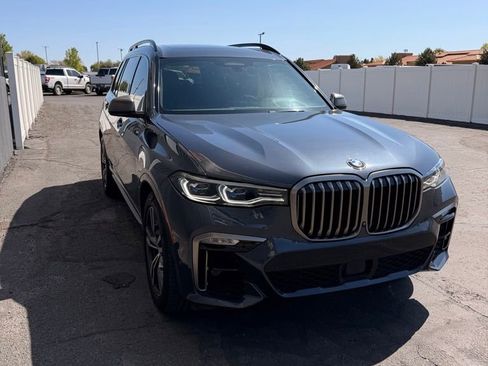 Used 2020 BMW X7 M50i w/ Dynamic Handling Package AWD/4WD image 3