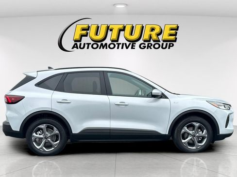 Certified 2025 Ford Escape ST-Line Elite w/ Tech Pack #2 image 2