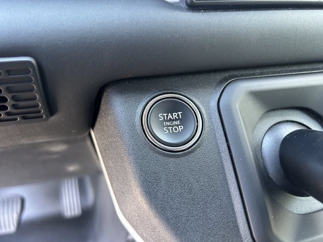 Used 2025 Land Rover Defender 110 S AWD/4WD image 34