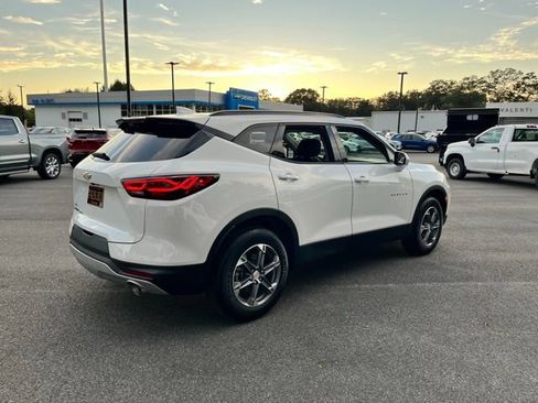 Used 2024 Chevrolet Blazer LT w/ Convenience Package AWD/4WD image 6