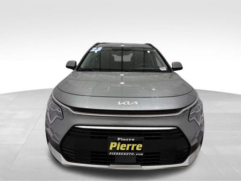 Used 2023 Kia Niro EX image 7