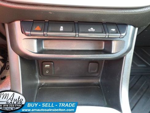 Used 2018 Chevrolet Colorado LT AWD/4WD image 15