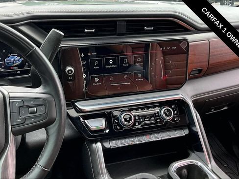 Used 2025 GMC Sierra 3500 Denali Ultimate AWD/4WD image 9