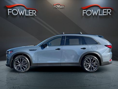 Certified 2025 MAZDA CX-70 Plug-In Hybrid w/ Premium Plus AWD/4WD image 2