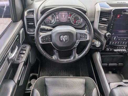 Used 2021 RAM 1500 Laramie AWD/4WD image 15