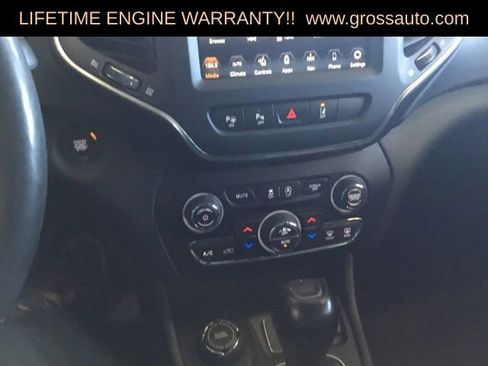 Used 2023 Jeep Cherokee Altitude Lux AWD/4WD image 15