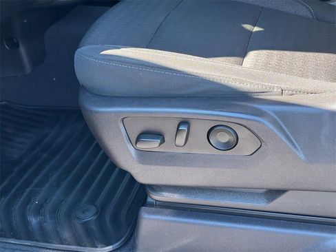 Certified 2023 Chevrolet Silverado 1500 Custom image 23