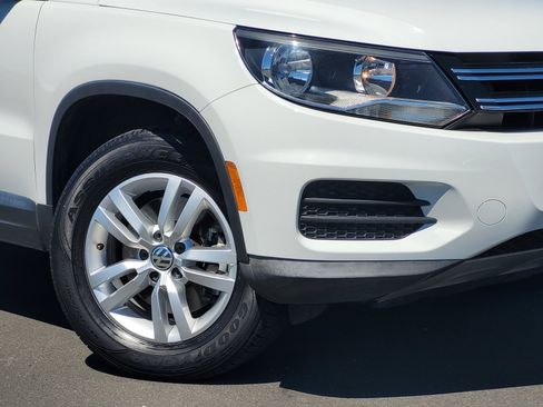 Used 2016 Volkswagen Tiguan S AWD/4WD image 3