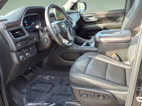 Used 2023 Chevrolet Tahoe LT w/ LT Signature Package AWD/4WD image 11