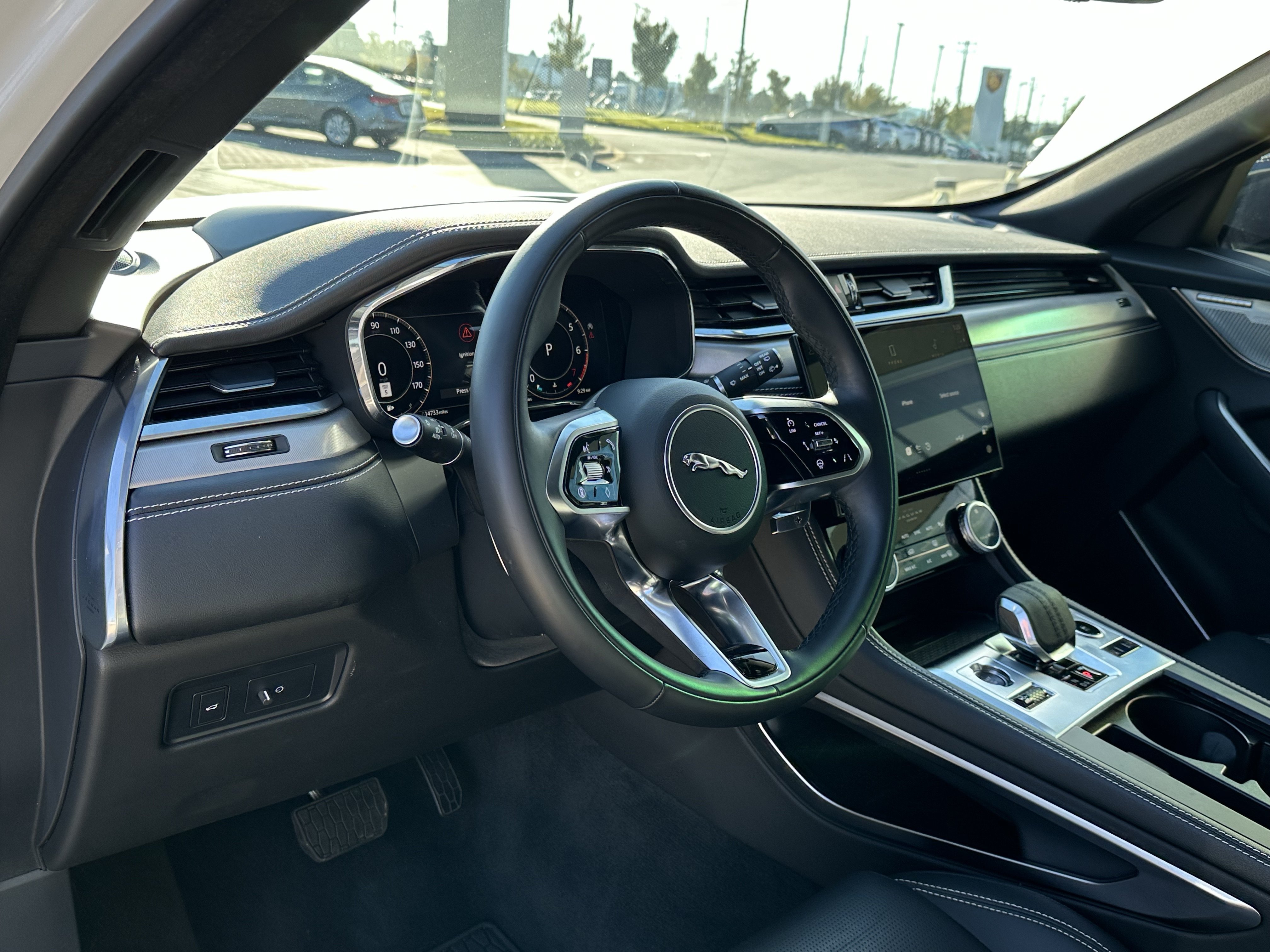 Certified 2026 Jaguar F-PACE R-Dynamic S AWD/4WD image 19