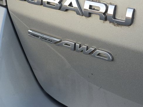 Used 2011 Subaru Legacy 2.5i image 5