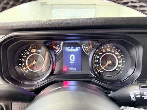Used 2025 Jeep Wrangler Unlimited Sport AWD/4WD image 37