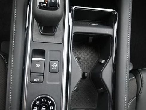 New 2026 Nissan Pathfinder SL AWD/4WD image 21