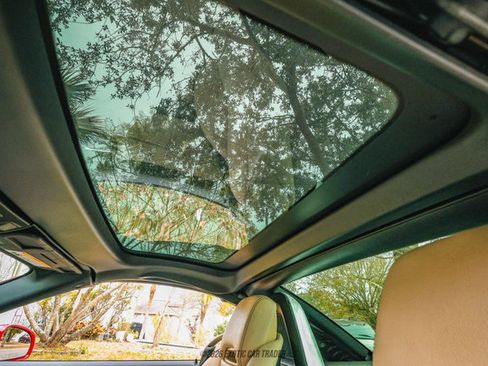 Used 2015 Mercedes-Benz SLK 250 image 41