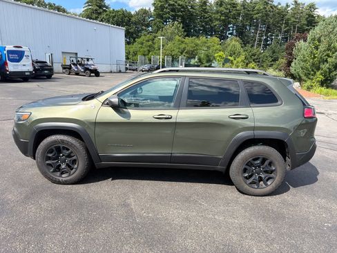 Used 2021 Jeep Cherokee Trailhawk w/ Trailer Tow Group AWD/4WD image 6