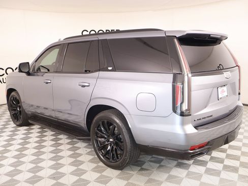 Used 2021 Cadillac Escalade Sport Platinum w/ LPO, ONYX Package AWD/4WD image 25