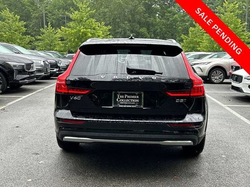 Used 2025 Volvo V60 B5 Cross Country Plus AWD/4WD image 6