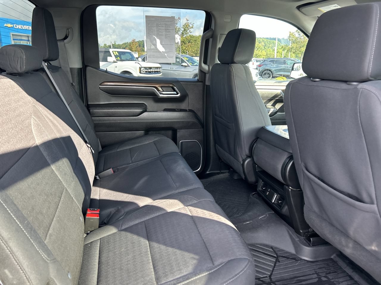 Used 2023 Chevrolet Silverado 1500 RST AWD/4WD image 18
