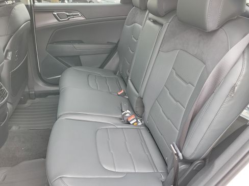 New 2026 Kia Sportage SX image 7