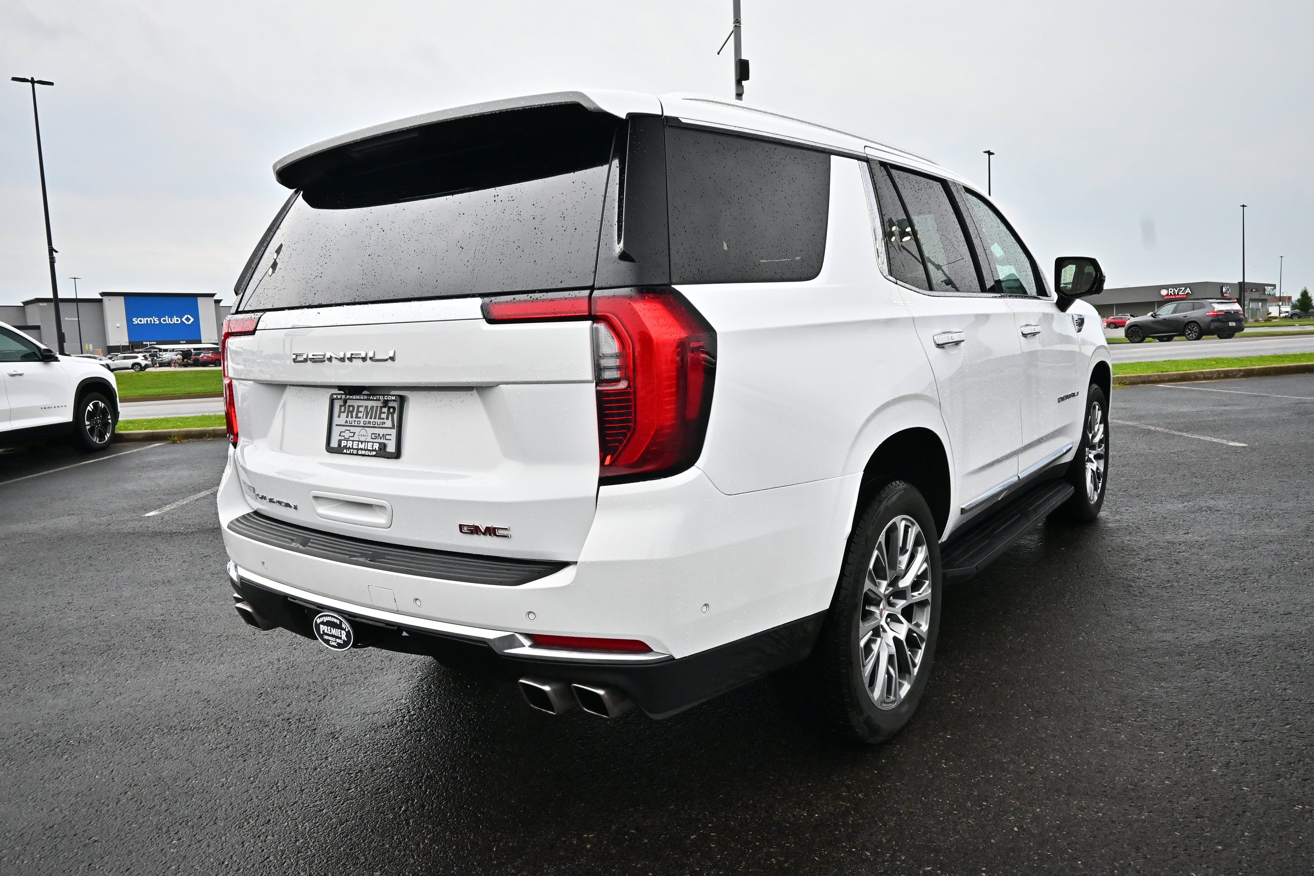 Used 2025 GMC Yukon Denali AWD/4WD image 8