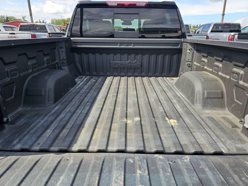 Used 2024 Chevrolet Silverado 1500 High Country AWD/4WD image 16