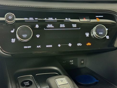 New 2027 INFINITI QX60 Luxe w/ Cargo Package FWD image 18