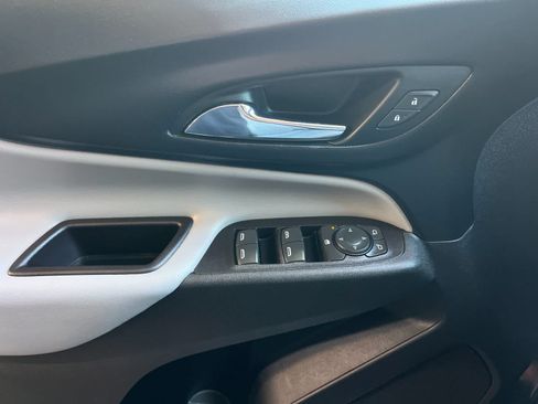 Used 2022 Chevrolet Equinox LT FWD image 13
