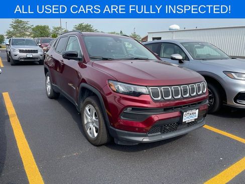Used 2022 Jeep Compass Latitude w/ Convenience Group AWD/4WD image 1