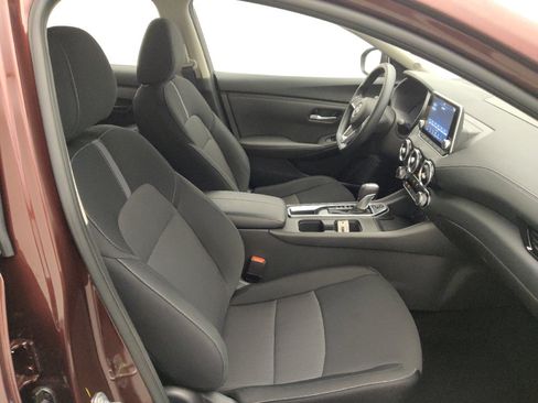 Used 2025 Nissan Sentra SV FWD image 21