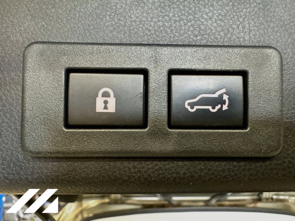 Used 2022 Subaru Ascent Limited w/ Technology Package AWD/4WD image 29
