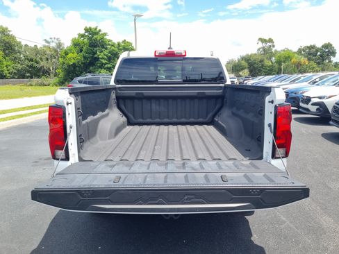 Used 2024 Chevrolet Colorado W/T w/ WT Convenience Package II RWD image 8