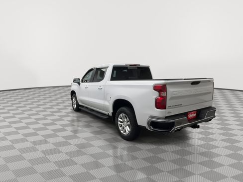 Certified 2022 Chevrolet Silverado 1500 LT AWD/4WD image 38