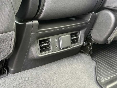 Used 2024 Chevrolet Silverado 1500 LT image 20