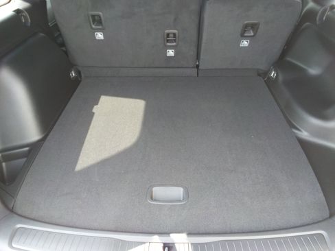 New 2025 Jeep Grand Cherokee Altitude AWD/4WD image 8