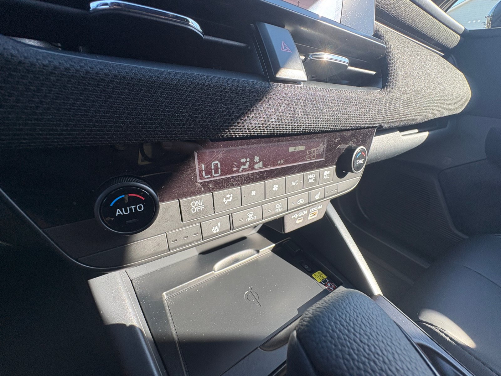 Certified 2026 Subaru Outback Premium AWD/4WD image 31