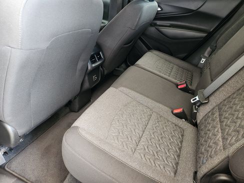 Used 2024 Chevrolet Equinox LT FWD image 32